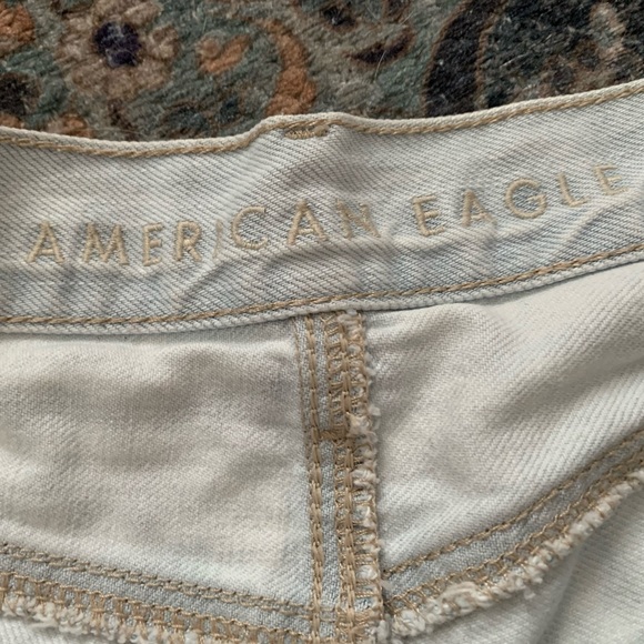 American Eagle Light Wash Shorts - Picture 6 of 6